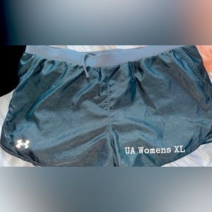 UA womens XL short